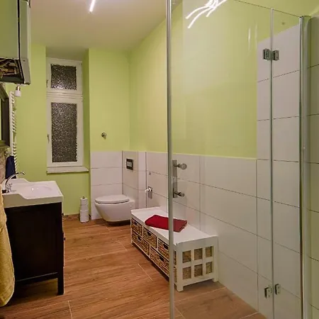Ruhige In Kreuzberg Apartament