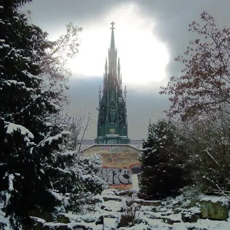 Ruhige In Kreuzberg Apartment *